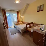 Δωμάτια σε οικογενειακή κατοικία Goscinne 